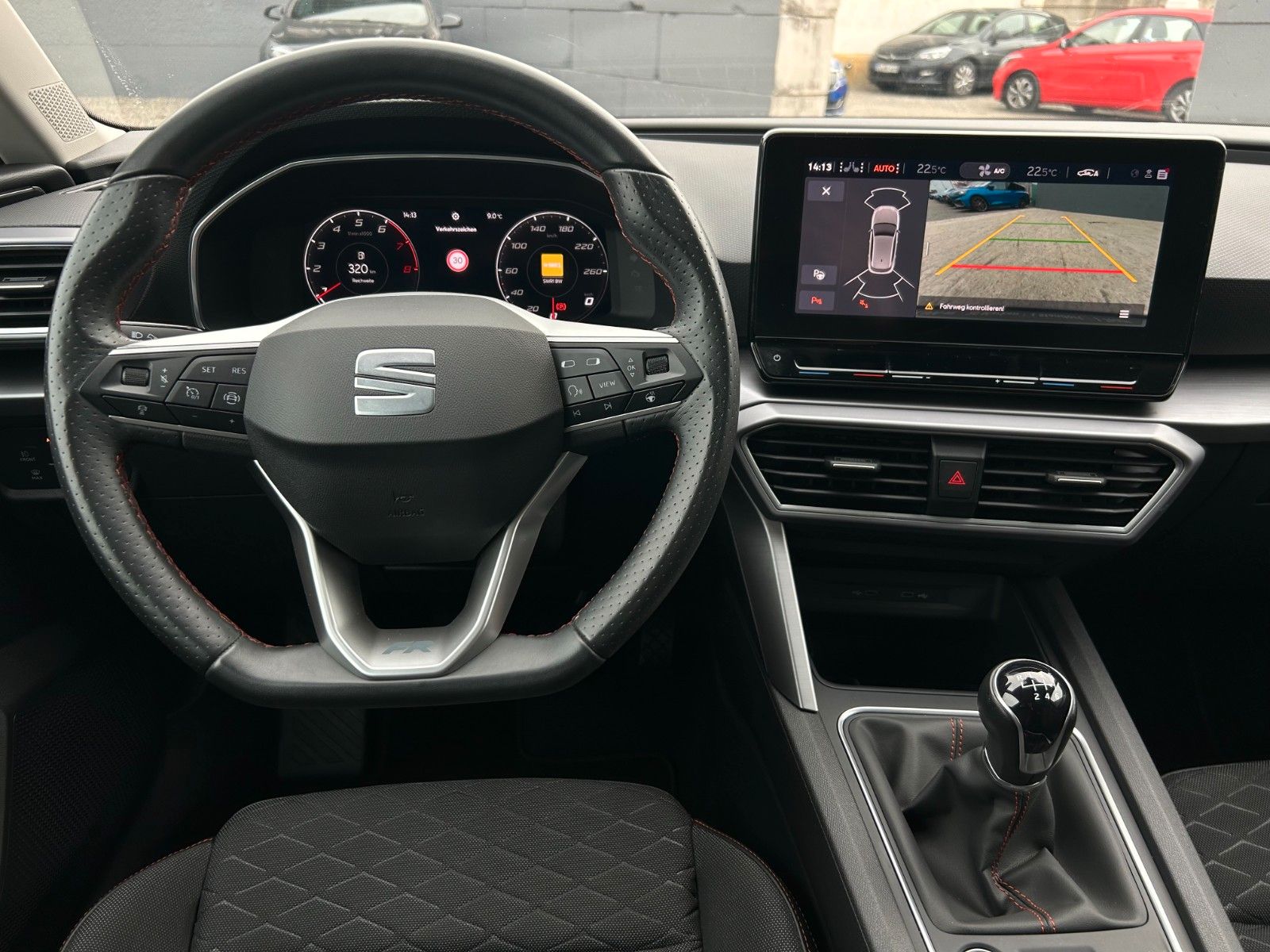 Fahrzeugabbildung SEAT Leon 1.5 TSI FR ACC LED VC SHZ LHZ Kam Ambiente