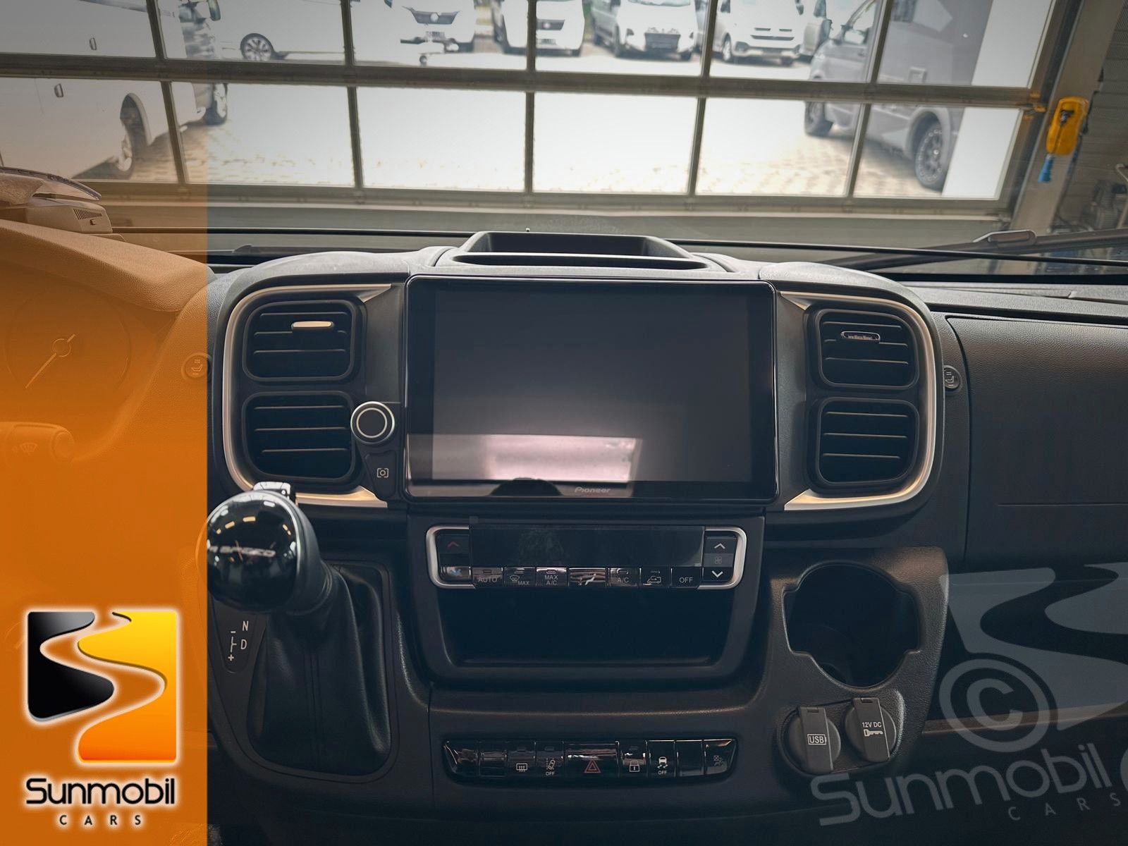 Fahrzeugabbildung Weinsberg CaraTour 600 MQ Automatik 150L Kühlschrank