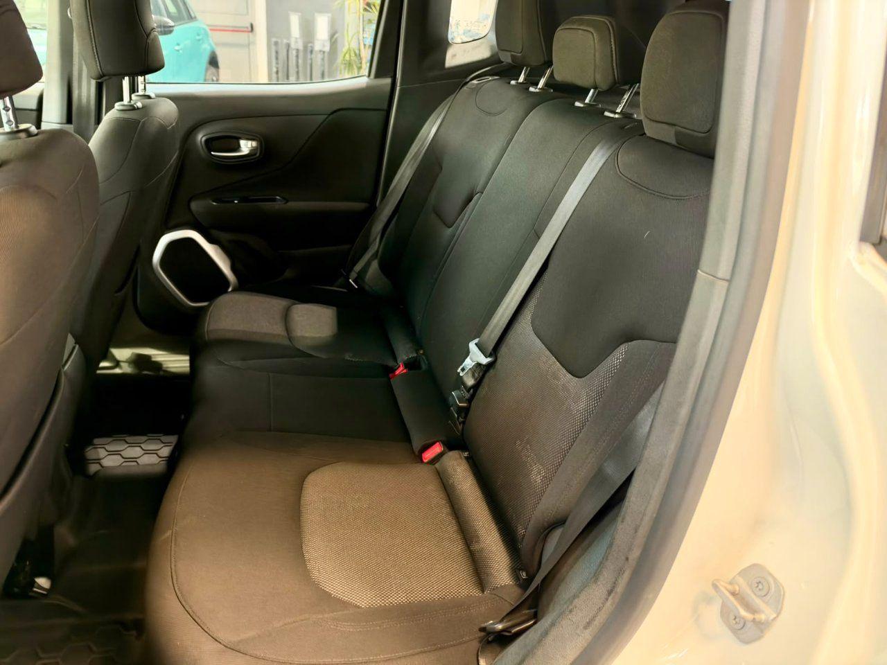 Jeep Renegade 2015 — photo 14