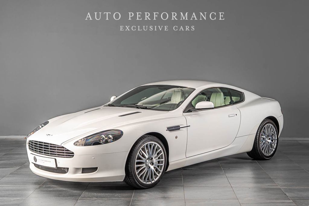Aston Martin DB9