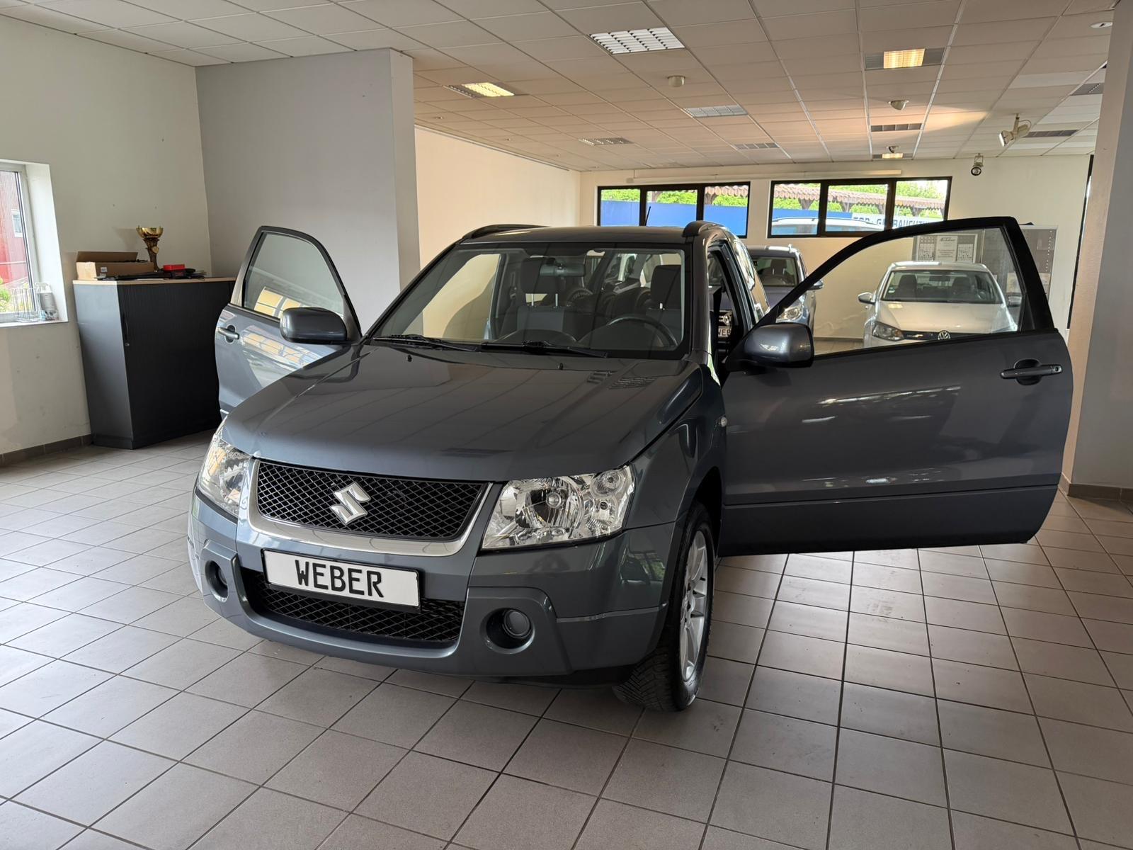 SUZUKI GRAND VITARA 1.9 DDIS 129CH - 4X4 - BVM - VOLANT EN CUIR - ATTELAGE