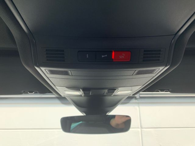 Tiguan 2.0 TDI DSG R-Line 4M LED+KAMERA+AHK+PDC