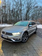 Volkswagen Passat Alltrack B8 239PS Bi-Turbo 2. Hand - Volkswagen Passat Alltrack aus 2015