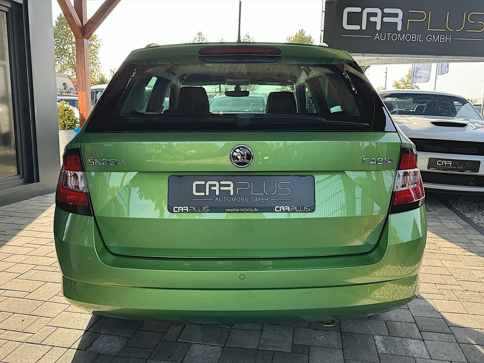 Fahrzeugabbildung SKODA Fabia Combi 1.0 TSI Drive Ambition *DAB*LED*