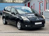 Peugeot 5008 Family*7-Sitze*TV/Video*Panorama*Klimaauto - gebrauchte Peugeot 5008 aus dem Jahr 2011