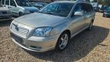 Toyota Avensis Combi Executive 2.0-l-VVT-i Automatik - gebrauchte Toyota Avensis aus dem Jahr 2004