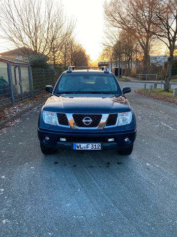 Nissan Navara D40