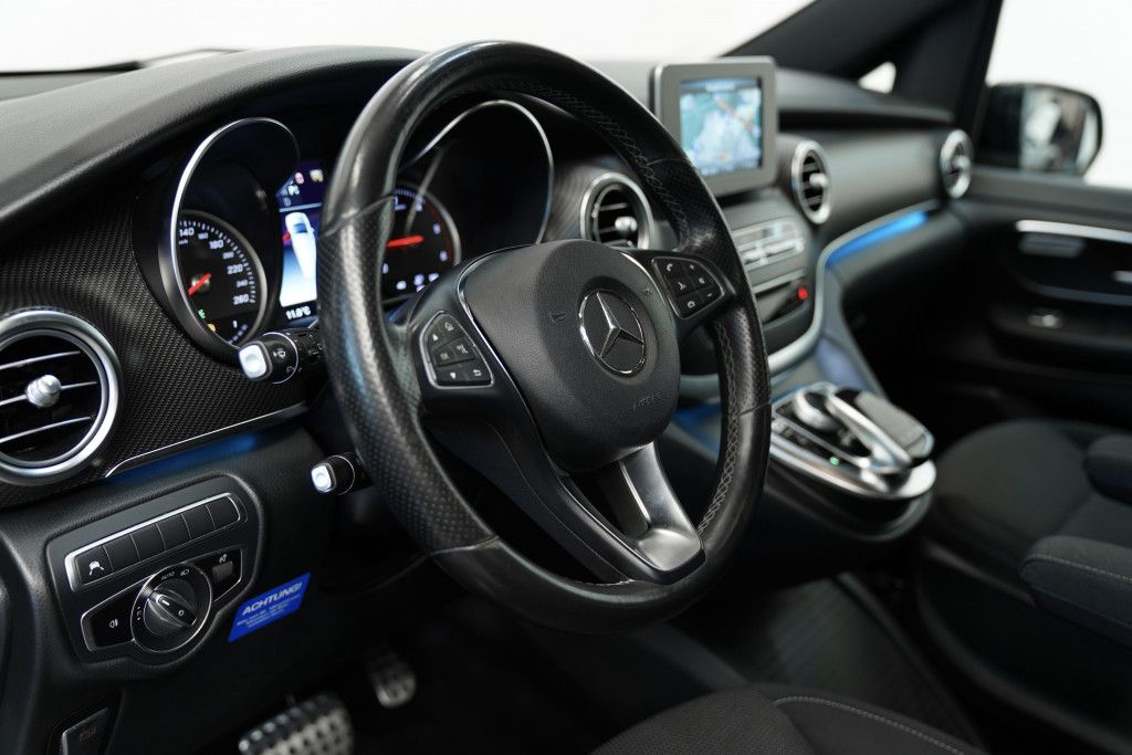 Mercedes Benz V 250
