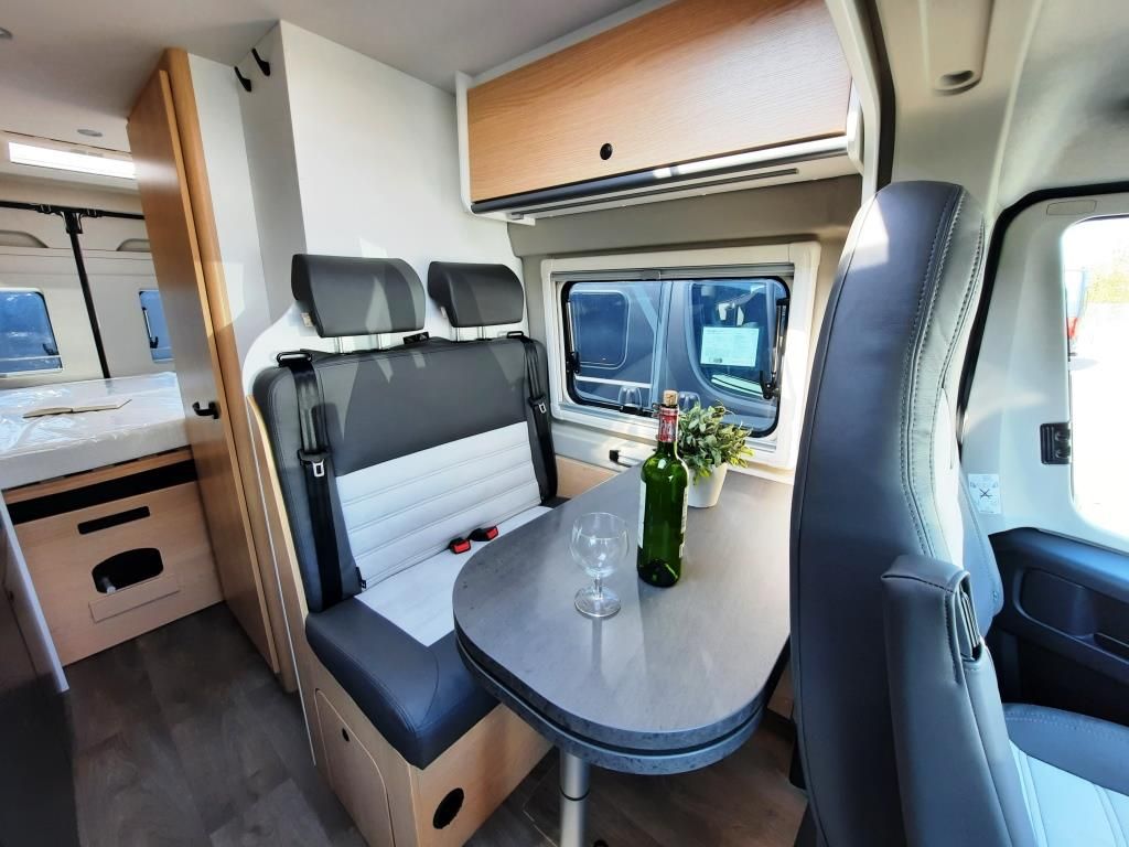 Fahrzeug Übersicht 7 Fahrzeugabbildung Sunlight Camper Van CLIFF 600 Adventure Edition Verfüg./S