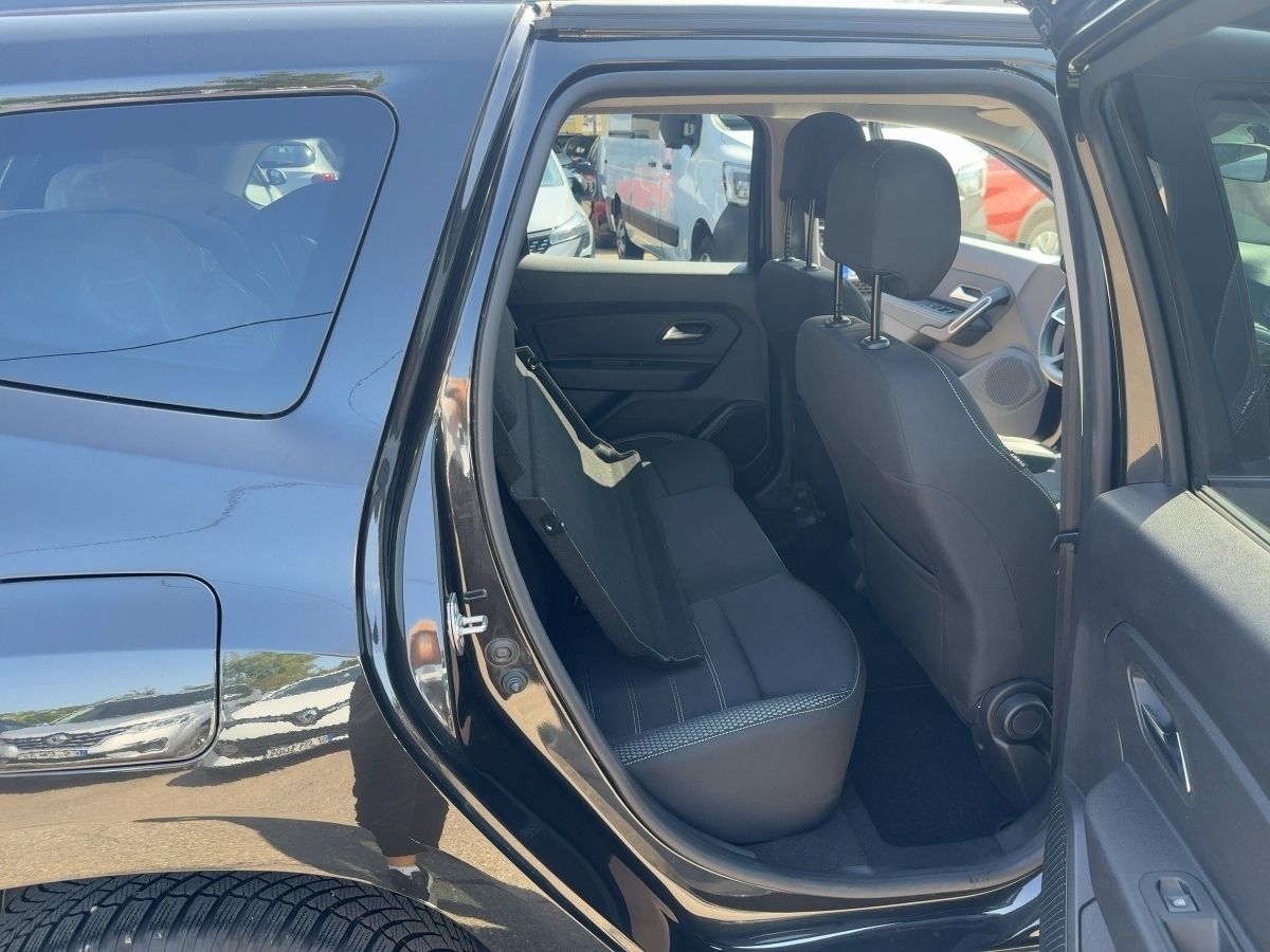 Fahrzeugabbildung Dacia Duster Adventure TCe 150 2WD GPF Navi Kamera SHZ