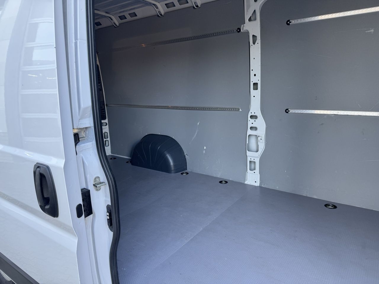 Fahrzeugabbildung Fiat Ducato 35 Maxi 140 Multijet L4H2 Klima*Navi*Cam