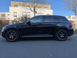 Mercedes-Benz GLC 300 4MATIC Autom, Burmester,  AHK, Panorama - Mercedes-Benz GLC 300 von privat