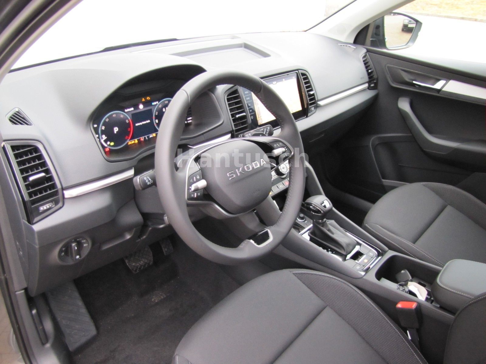 Fahrzeugabbildung SKODA Karoq Balance 1.5l TSI 150PS 7-Gang DSG