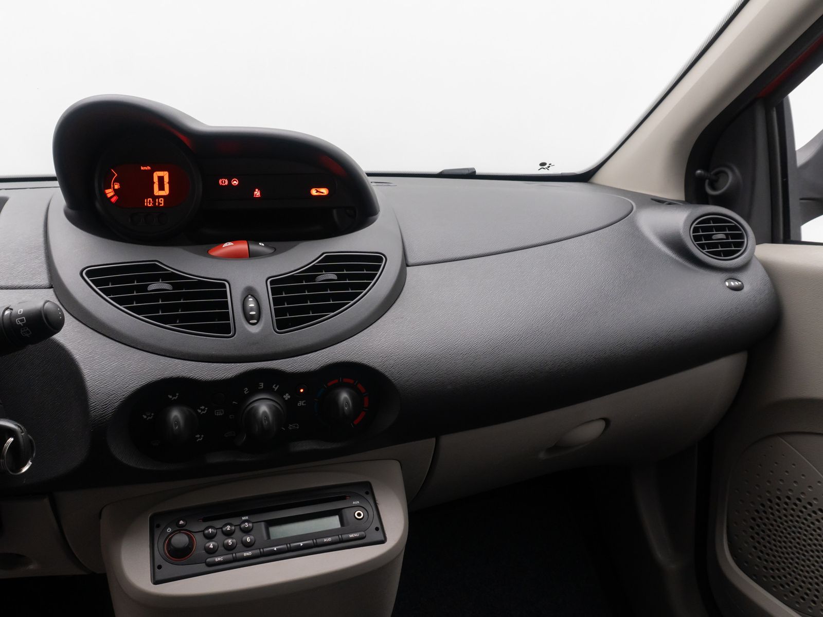 Fahrzeugabbildung Renault Twingo Authentique AllwetterReif CD ABS BremsAss