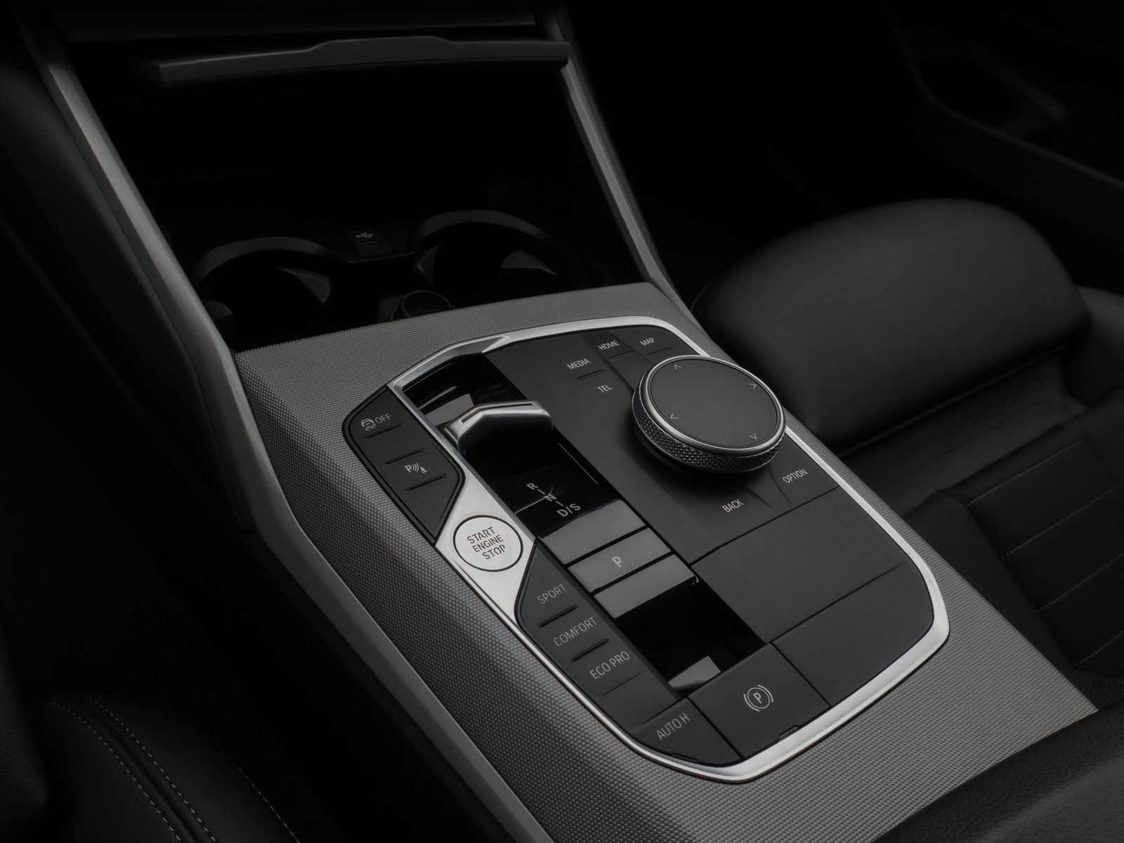 Fahrzeugabbildung BMW 320d Kamera DAB HUD Lenkradheizung Alarm Sport