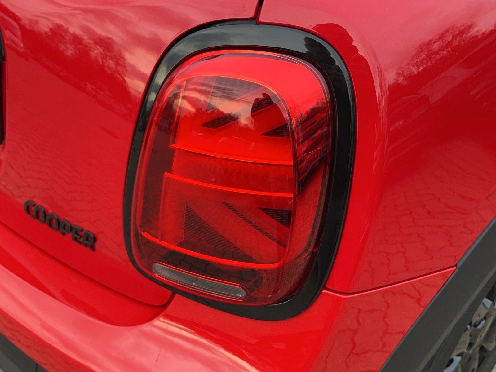 Fahrzeugabbildung MINI COOPER 5-trg.*Keyless*Navi*PDC*Aktionsangebot