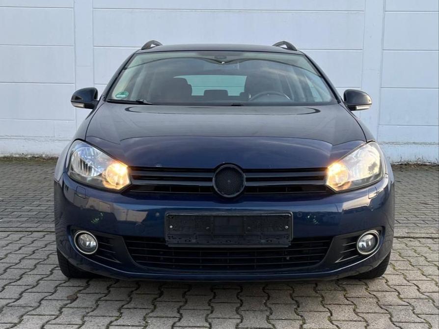 Volkswagen Golf 2013 — rear view