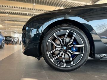 BMW 740 - 6