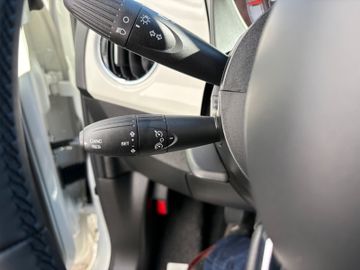 Fahrzeugabbildung Fiat 500 Mild Hybrid Klima Temp UConnect uvm.