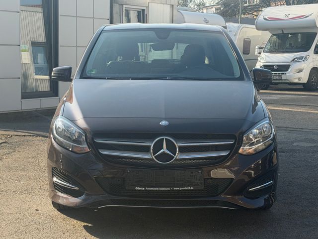 MERCEDES-BENZ B 180 " Urban " Navi/ PDC  Mod 2016