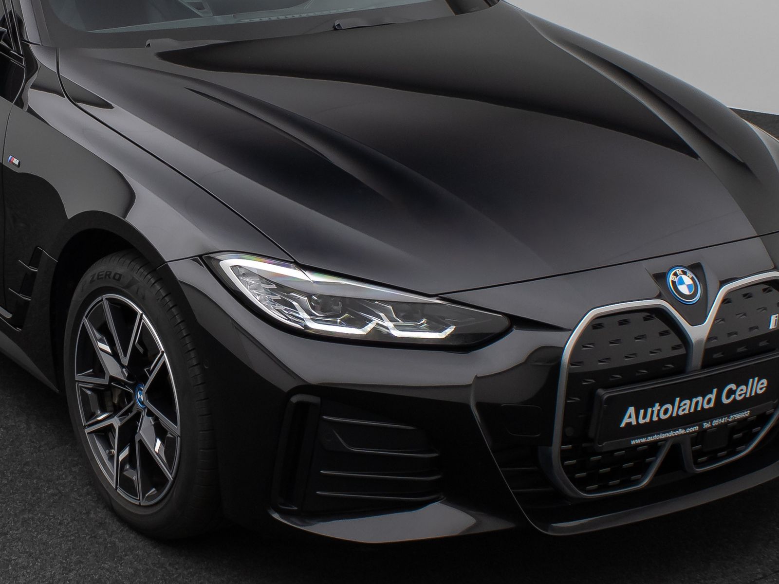 Fahrzeugabbildung BMW i4 eD40 M Sport Kamera DAB H/K Komfort 18Zoll