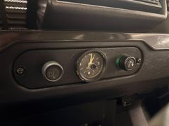 LAND ROVER Defender 90 E Station Wagon RADIO LAND ROVER Defender 90 E Station Wagon RADIO
