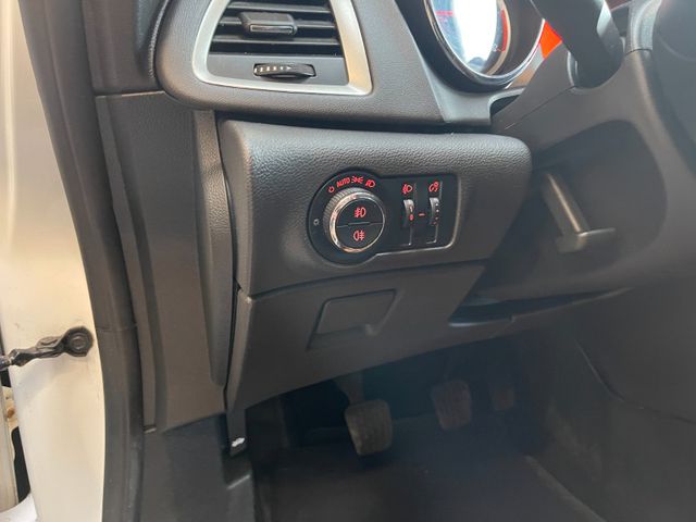 MYAUTOCENTER – Gebraucht- und Jahreswagen mit Werkstattservice in Pfaffenhofen Opel Astra J Sports Tourer Design Edition *PDC*Klima*