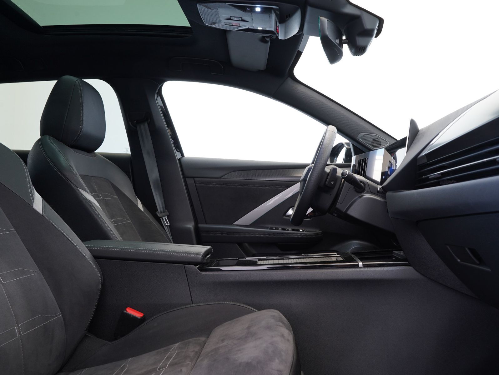 Fahrzeugabbildung Opel Astra L 1.5 D Sports Tourer GS Line PANO