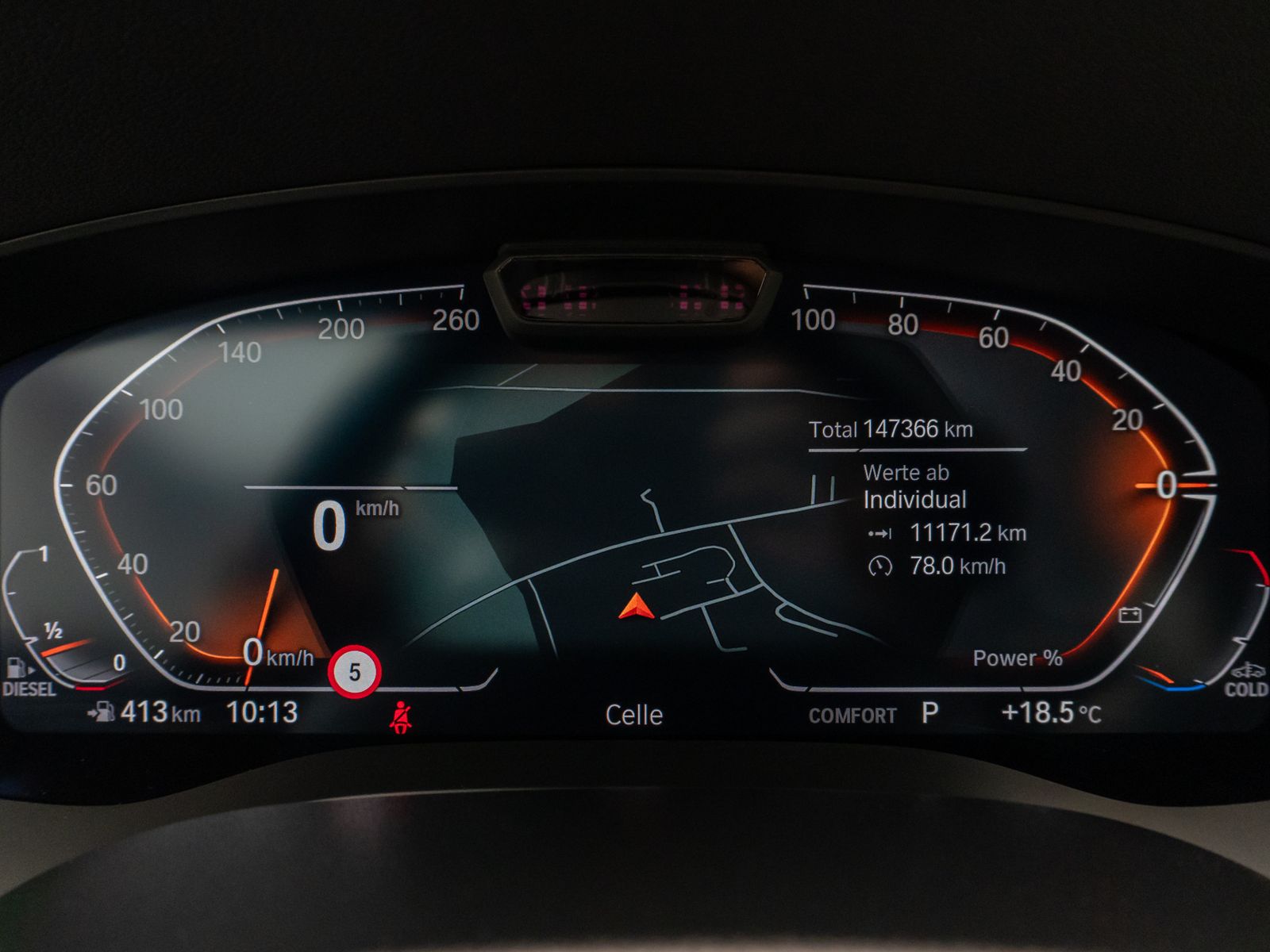 Fahrzeugabbildung BMW 530d LuxuryLine Kamera Laser HUD DAB ACC Komfort