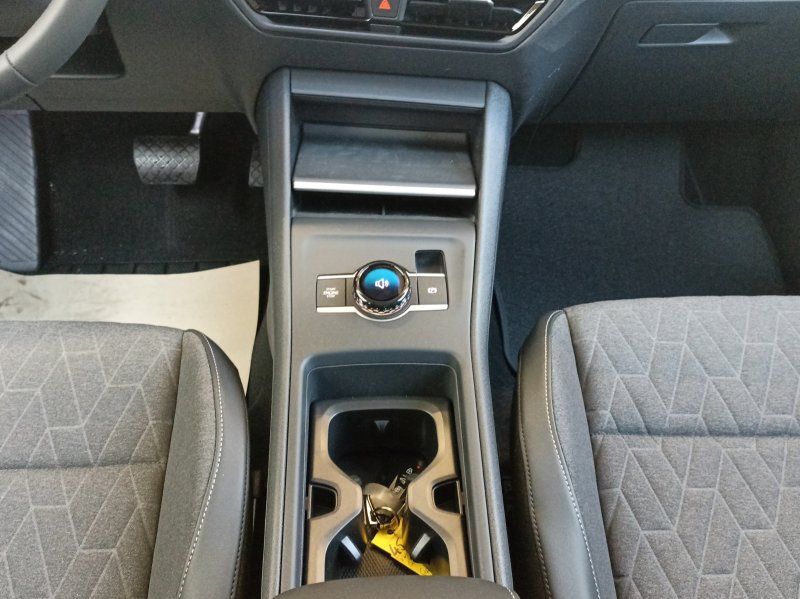 Fahrzeugabbildung Volkswagen Tiguan 1.5 eTSI Life DSG