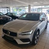 Volvo V60 Cross Country Plus AWD - gebrauchte Volvo V60 aus dem Jahr 2023