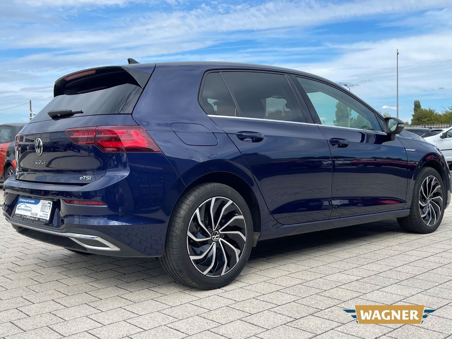 Fahrzeugabbildung Volkswagen Golf VIII Style eTSI 1.5  Automatik