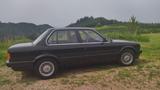 BMW E30 320i  4-türig - BMW 320: E30 320i