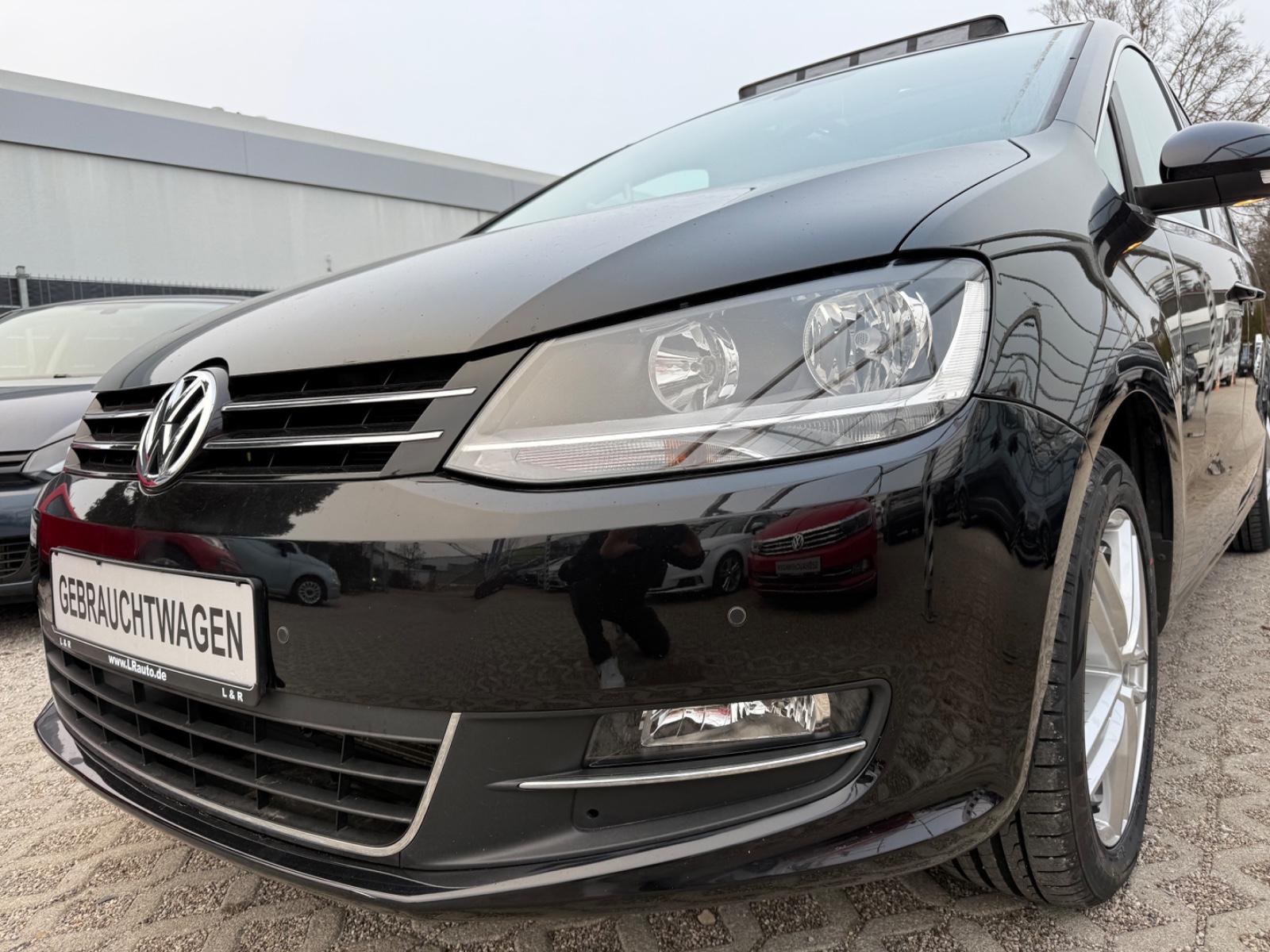 Volkswagen Sharan 2.0 TDI DSG Navi Kam Pano StandH.7-Sitze