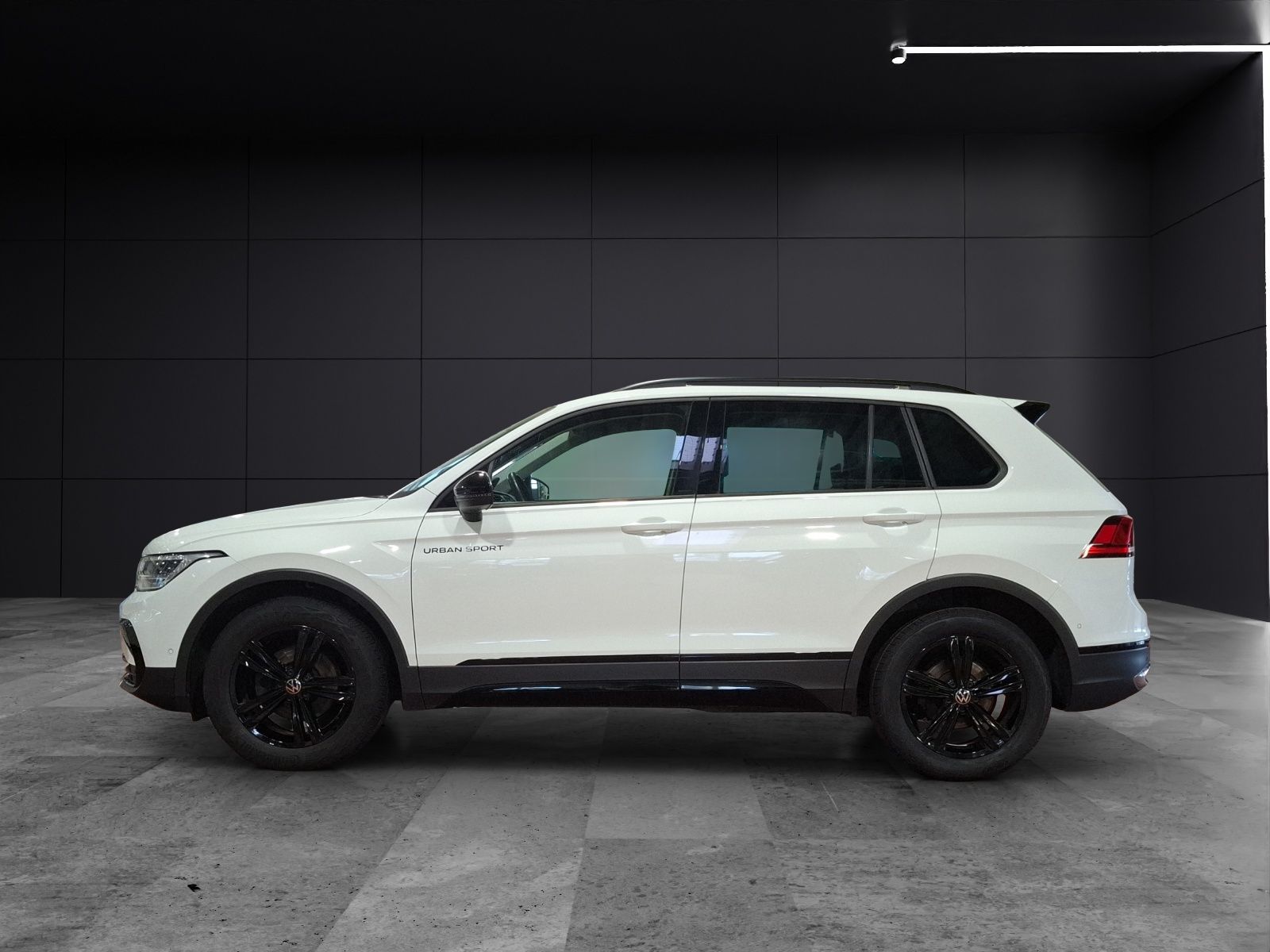Fahrzeugabbildung Volkswagen Tiguan TDI Urban Sport DSG LED AHK Navi AID ACC