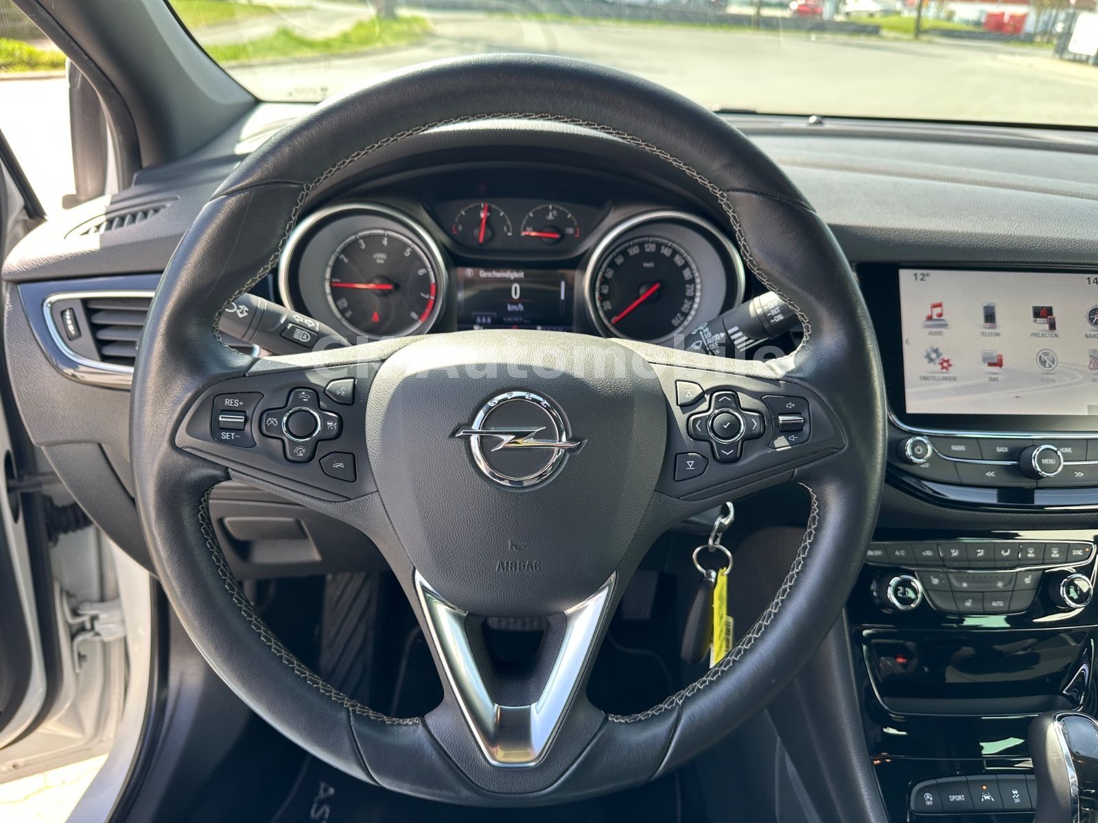 Fahrzeugabbildung Opel Astra K 1.6 Turbo Dynamic Autom./Navi/LED/ACC