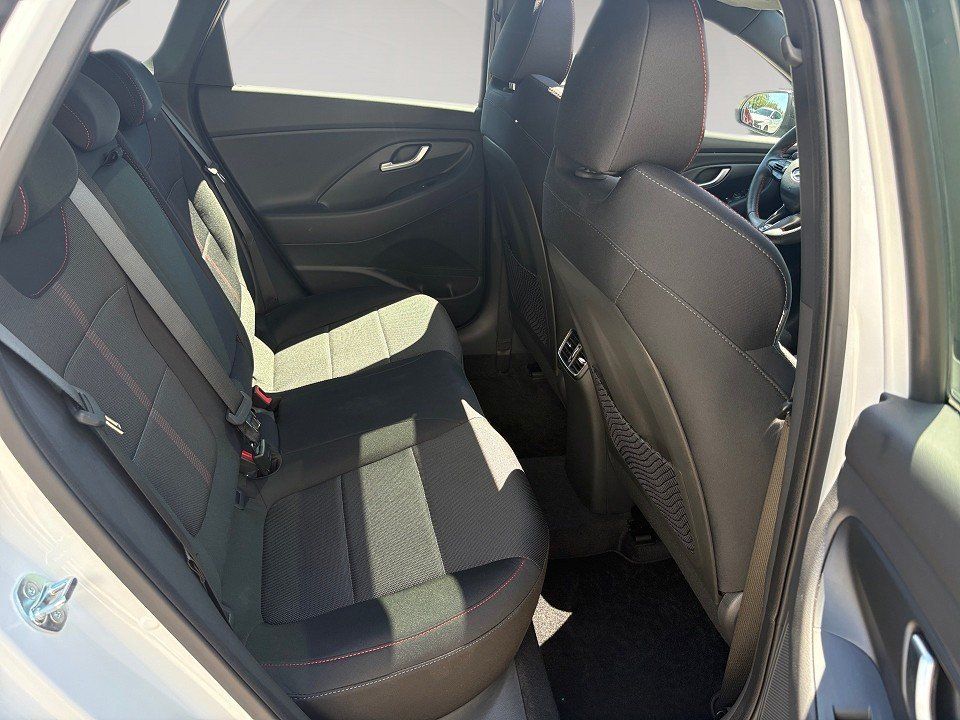 Fahrzeugabbildung Hyundai i30 1.5T 160PS 48V N LINE Assistenzpaket Pano