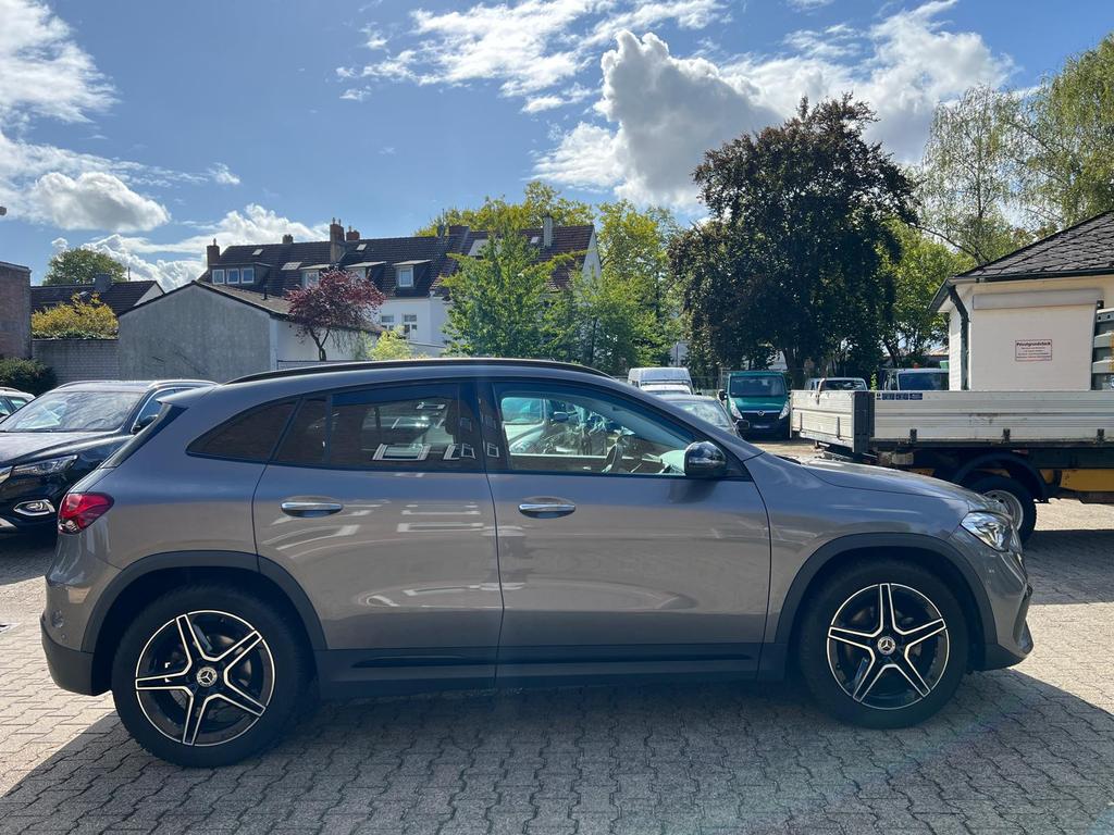Mercedes-Benz GLA 180