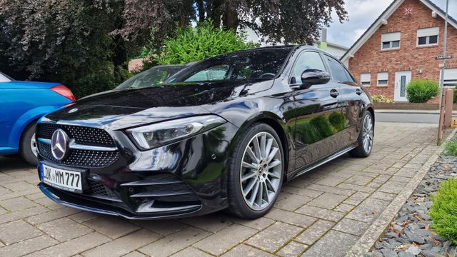 MERCEDES-BENZ A 220 d Limousine AMG Line, Standhz, Night-Paket