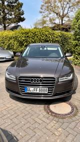 Audi A8 3.0 TDI tiptronic quattro - - Audi A8 mit Diesel-Antrieb: Limousine, 3.0