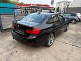 BMW 318d Lim. Sportline Navi*Leder*Scheck*SHZ*S-Dach - BMW 318 in Frankfurt (Main)
