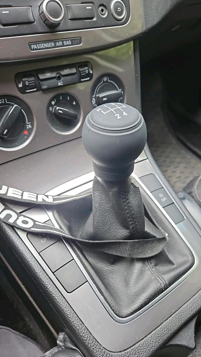 Volkswagen Passat 2010 — photo 6