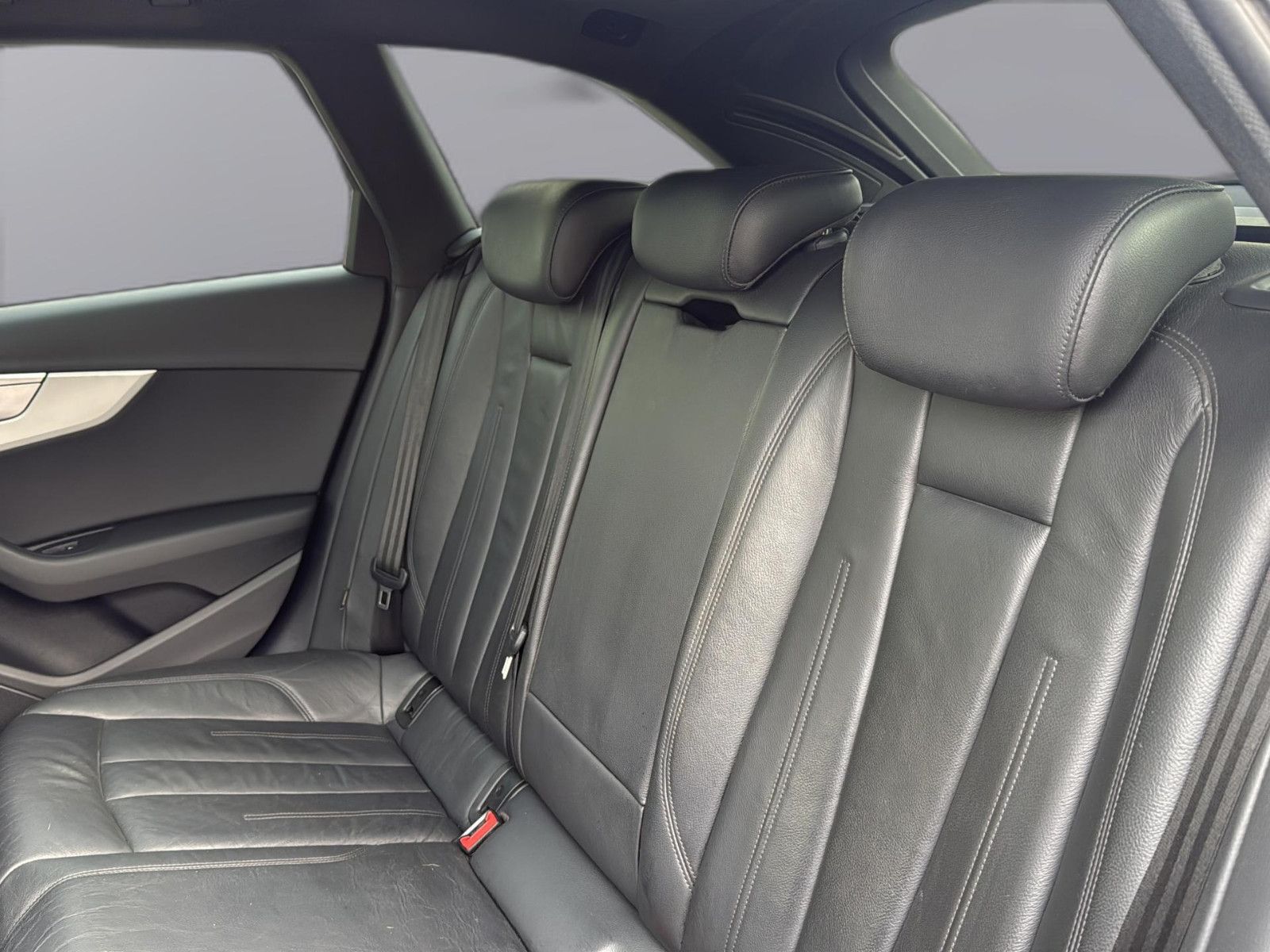 Fahrzeugabbildung Audi A4 Avant 40 TDI quattro sport/ AHK/ Leder