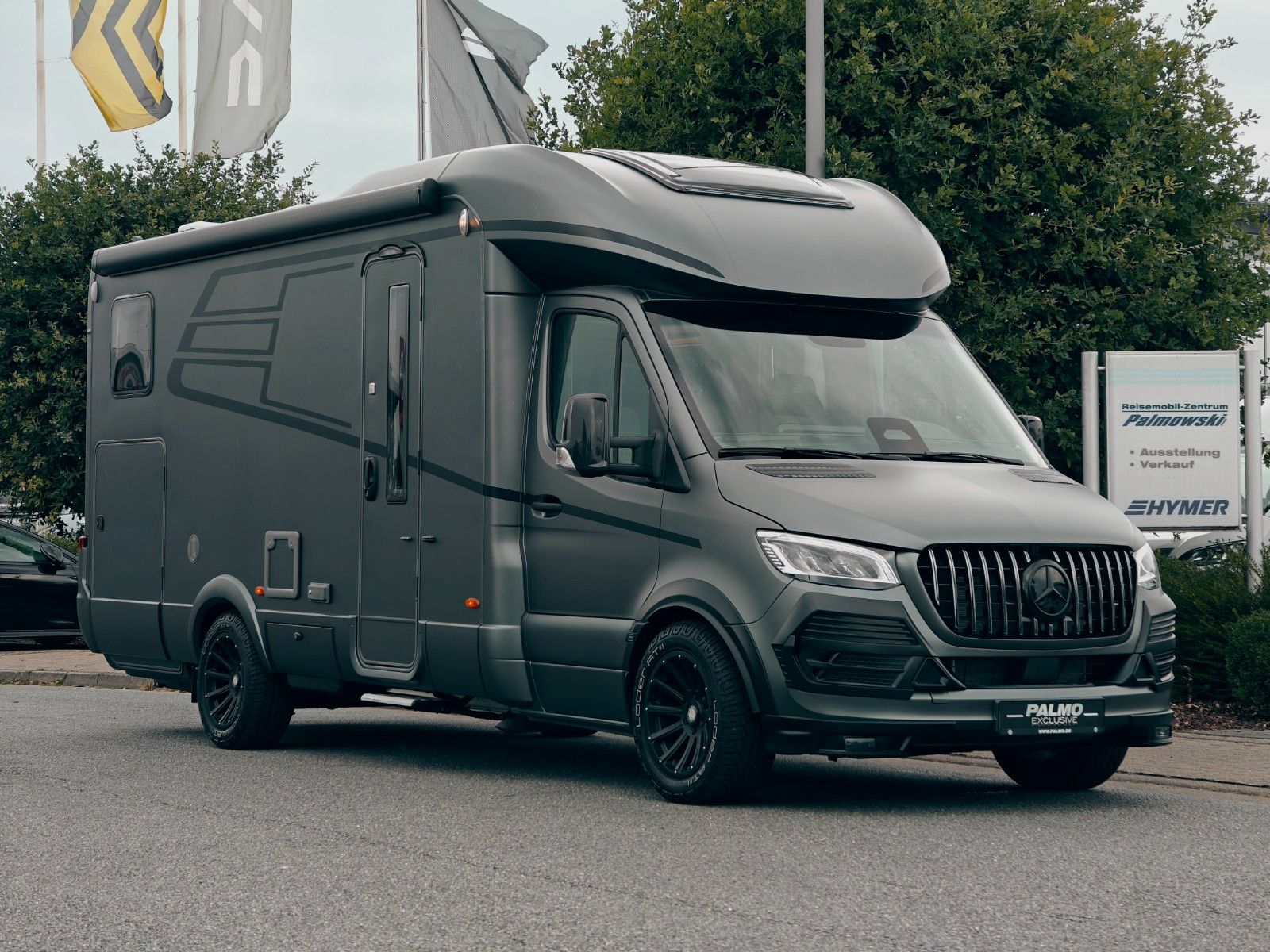 Fahrzeugabbildung HYMER / ERIBA / HYMERCAR B-KLASSE MC T 680 X - PTS SELENITGRAU MAGNO