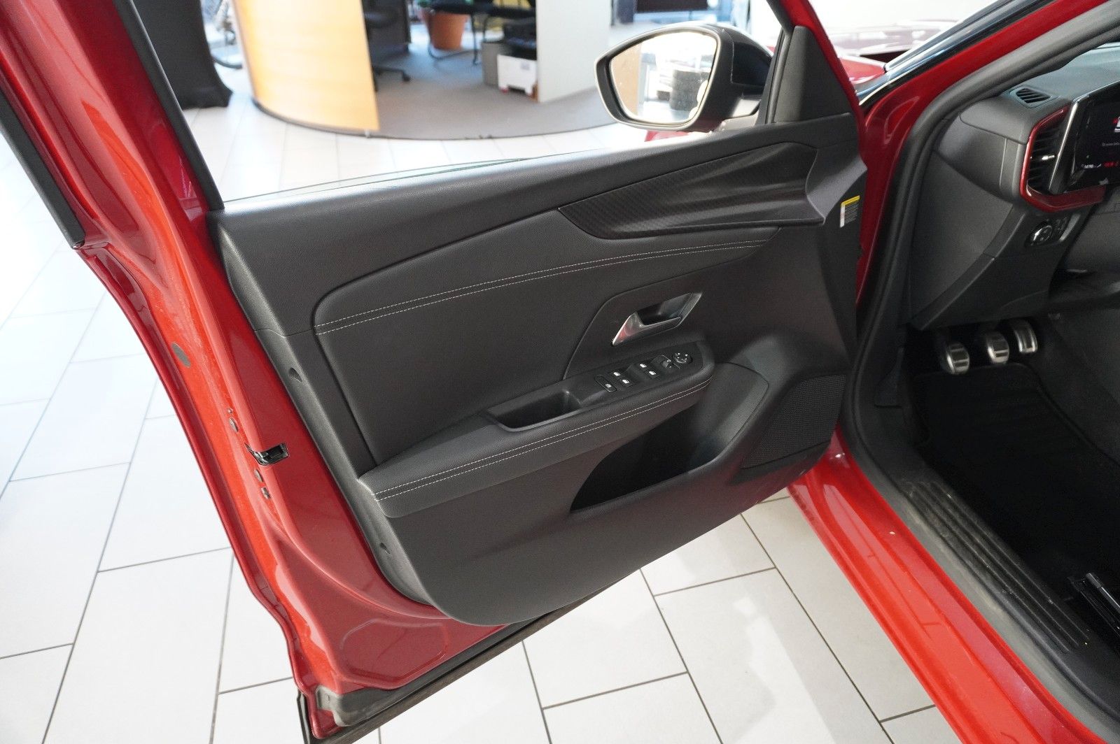 Fahrzeugabbildung Opel Mokka GS SPORT 1.2T NAVI/LED/KAMERA/SPORT/DAB+