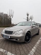Mercedes-Benz C 200 Kompressor/Rostfrei/Gepflegt/Soundsystem - gebrauchte Mercedes-Benz C-Klasse aus dem Jahr 2003