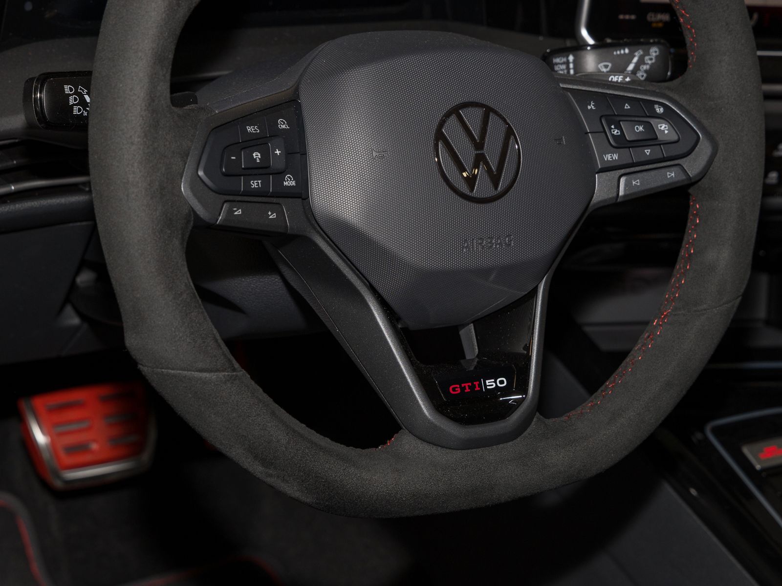 Volkswagen Golf  2,0 TSI DSG GTI Edition 50 PERFORMANCE-PAK foto 10