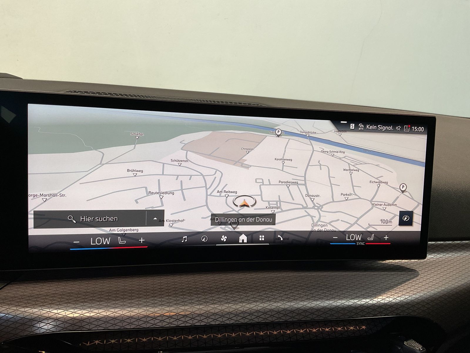 Fahrzeugabbildung BMW 330i xDrive | M Sportpaket pro | Panorama-Glasda