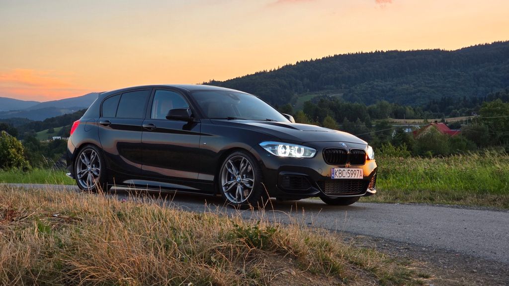 Image of BMW M140i