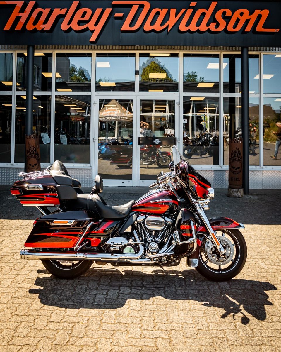 Fahrzeugabbildung Harley-Davidson FLHTKSE CVO Ultra Limited 114 cui - Kesstech